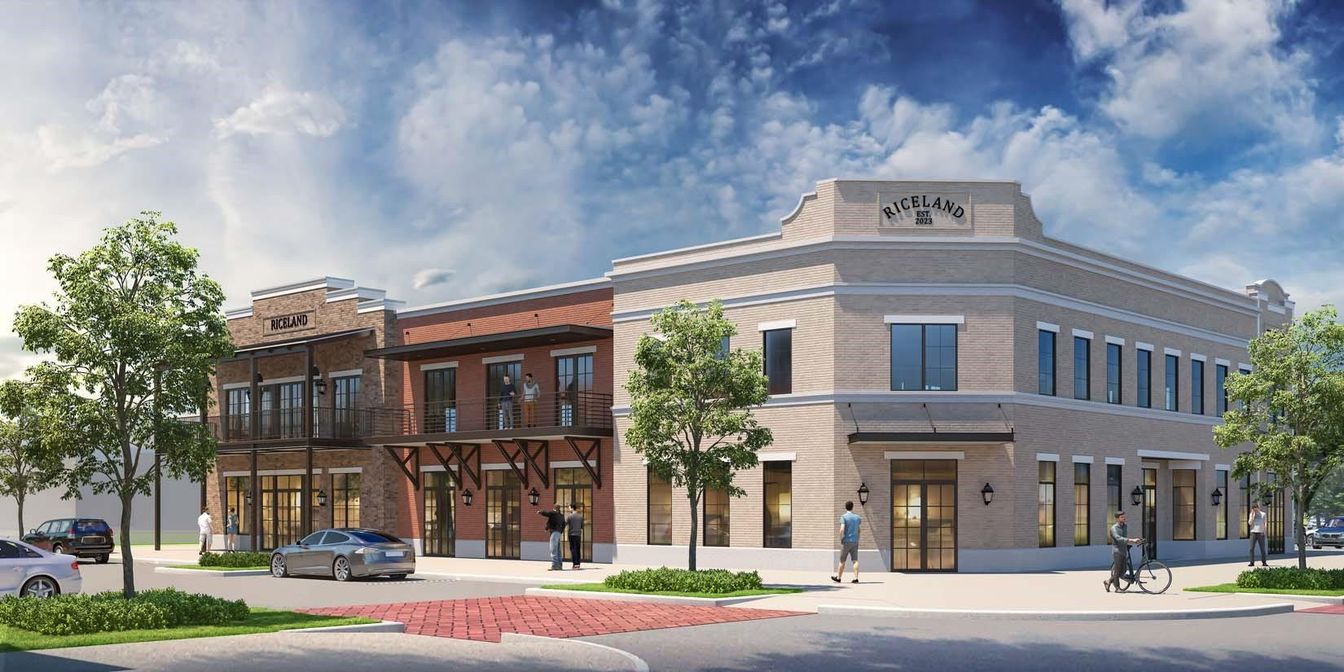 Exterior, Facade, Modern