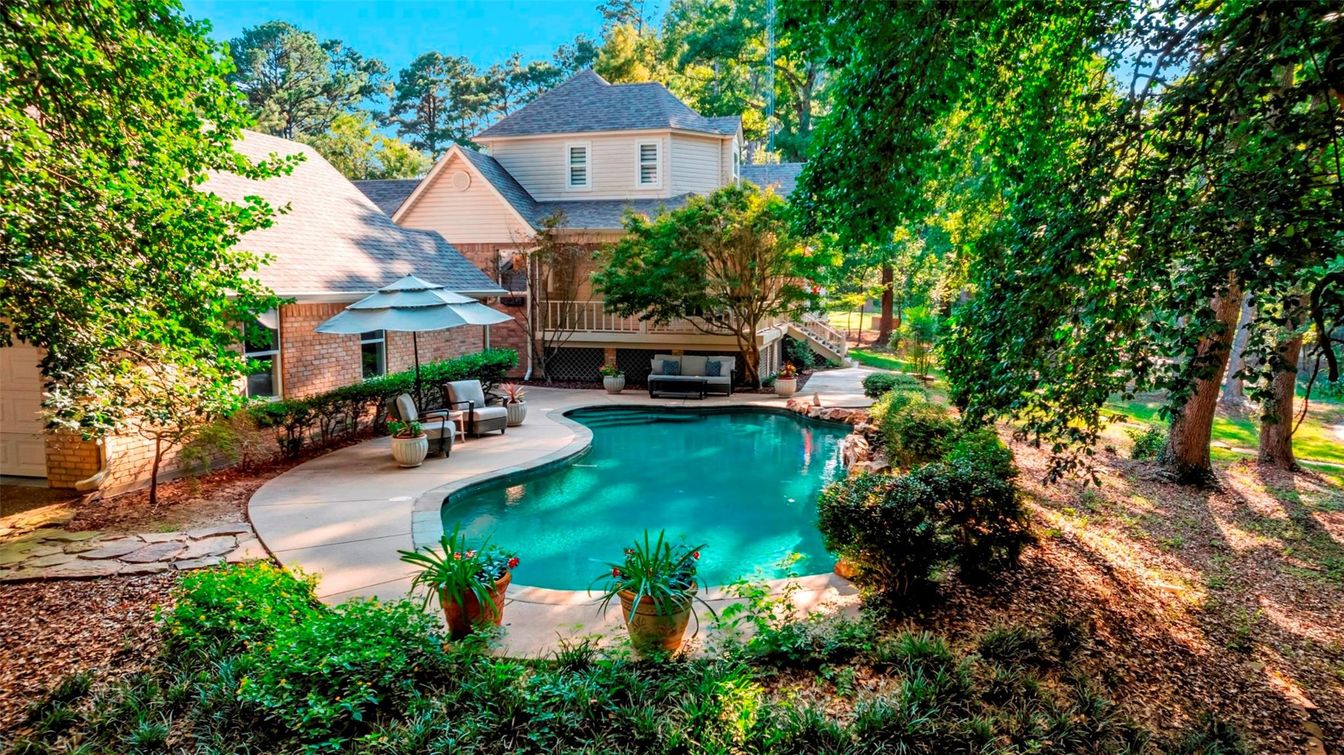 Backyard, Exterior, Pool