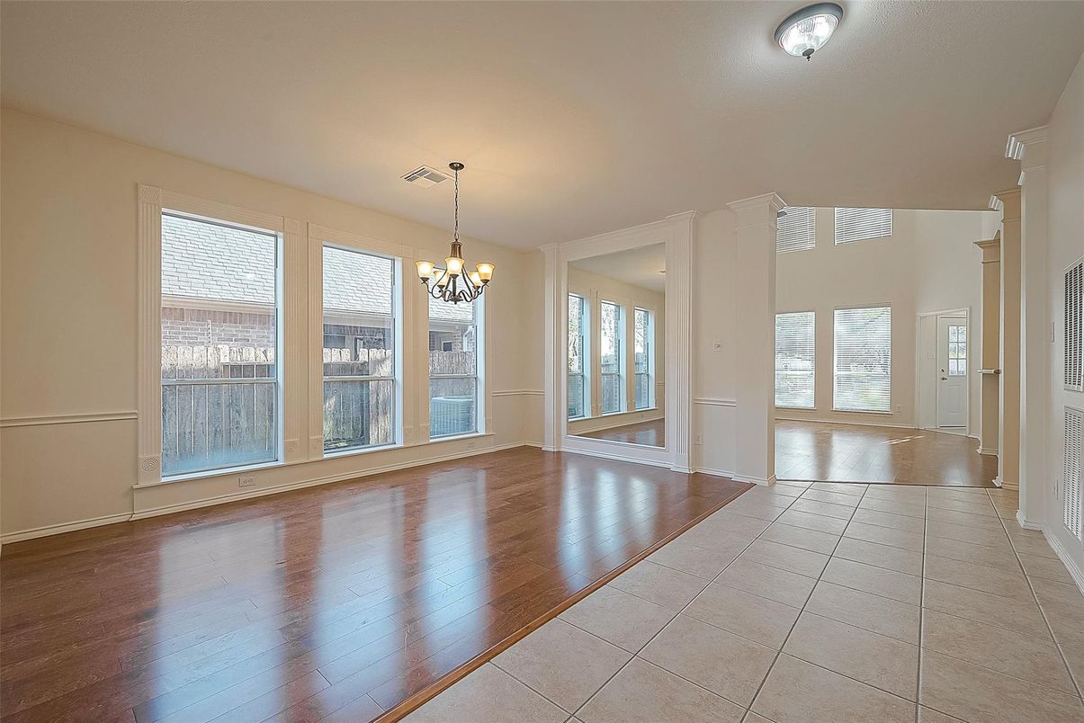 Chandelier, Empty room, Interior, Wood Texture Flooring