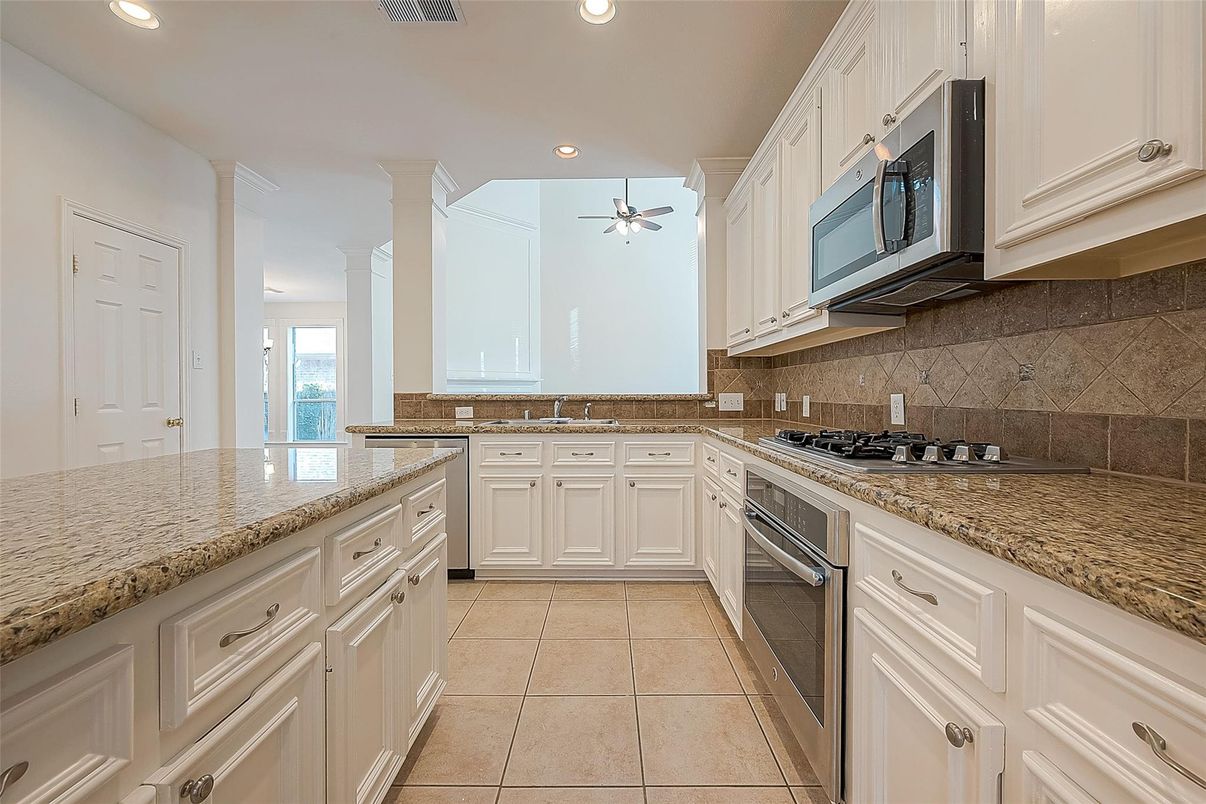 Interior, Kitchen, Recessed Lighting