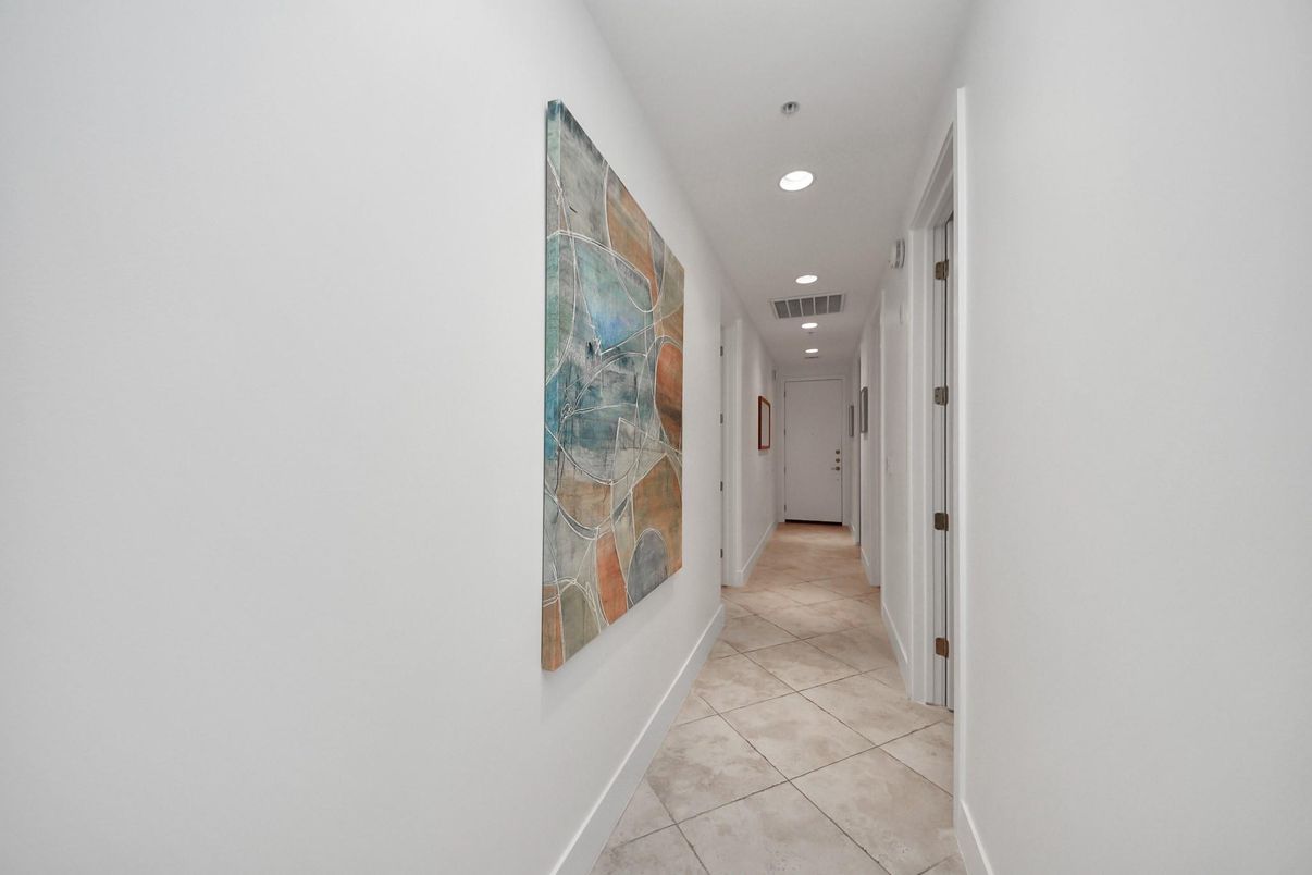 Interior, Recessed Lighting