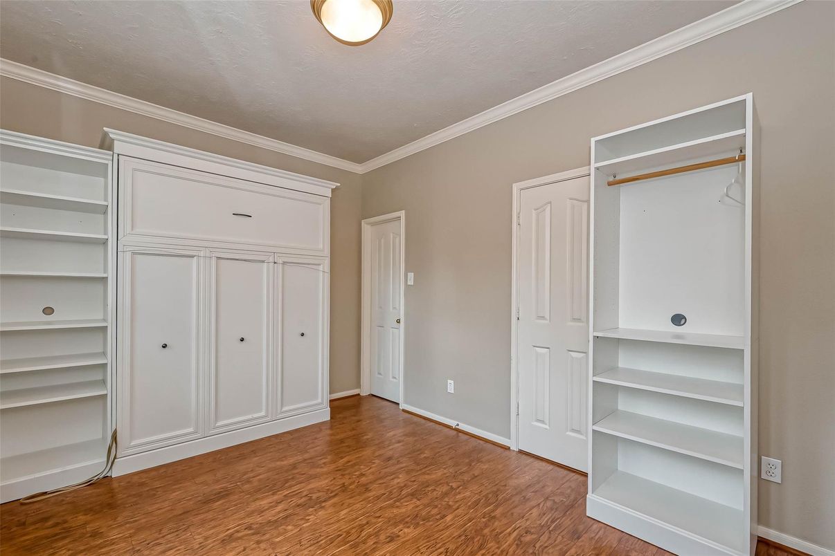 Empty room, Interior, Walk-in Closets, Wood Texture Flooring