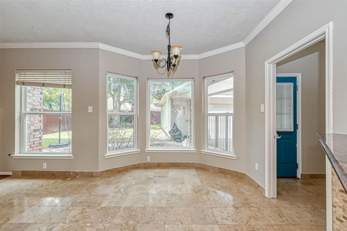 Chandelier, Empty room, Interior