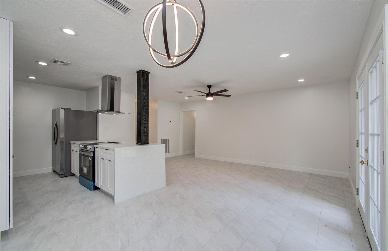Interior, Kitchen, Marble, Pendant Lights, Recessed Lighting
