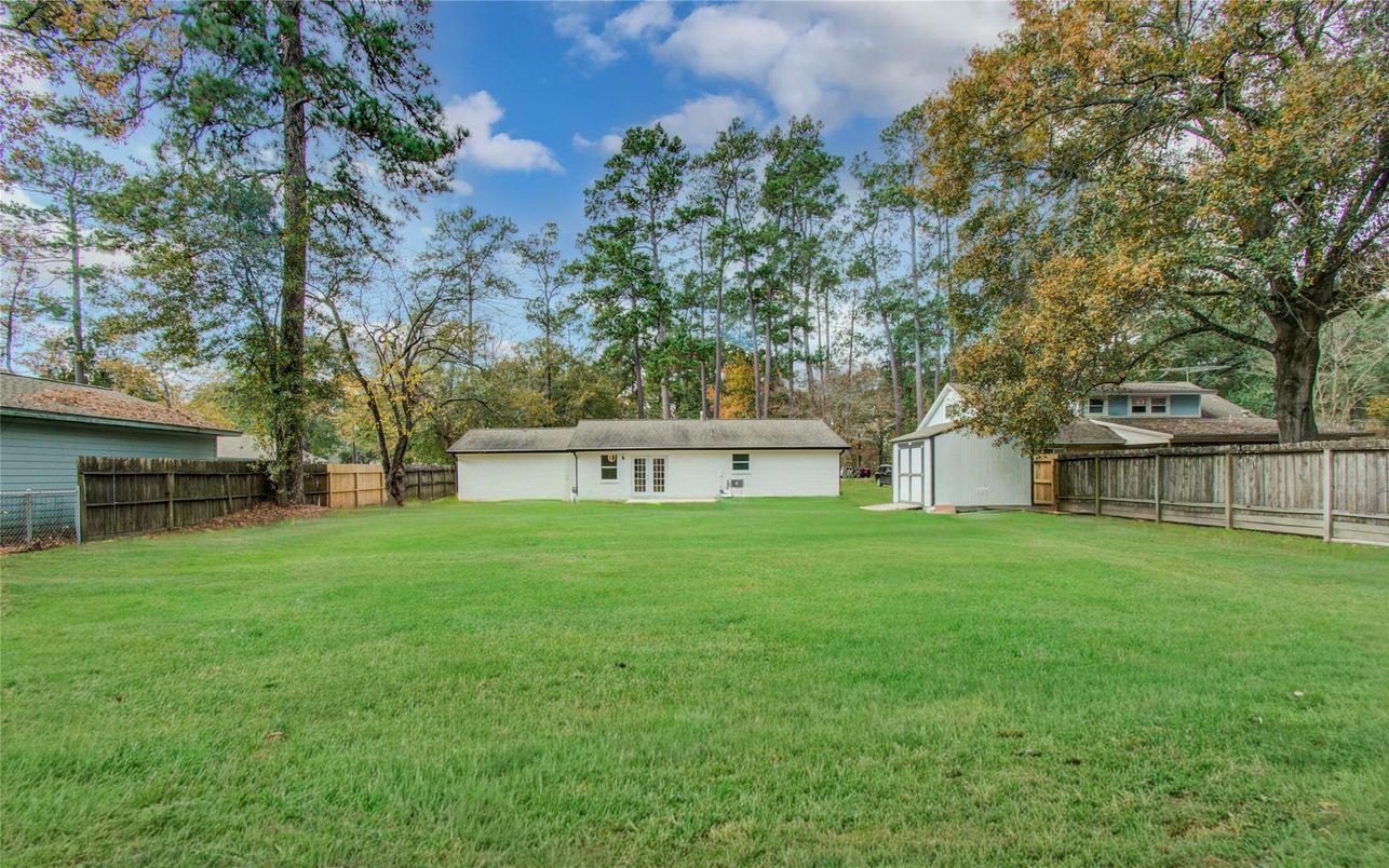 Backyard, Detached Garage, Exterior