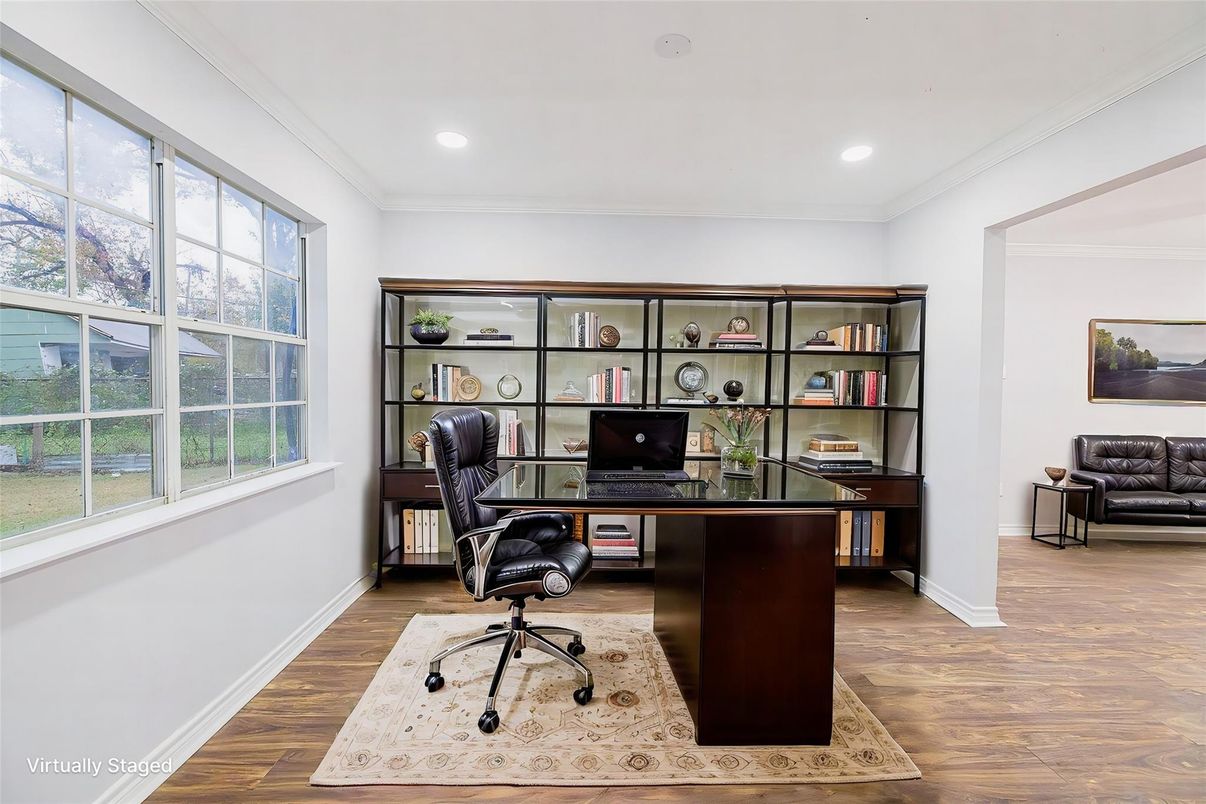 Home Office, Interior, Recessed Lighting, Wood Texture Flooring