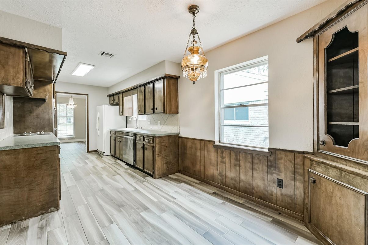 Chandelier, Interior, Kitchen, Pendant Lights, Wood Texture Flooring