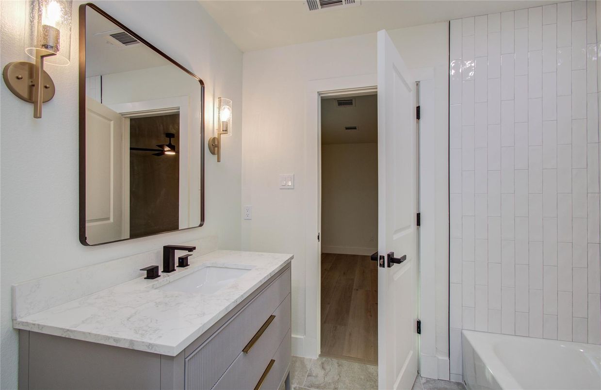 Bathroom, Dual Sink Vanities, Interior, Wood Texture Flooring