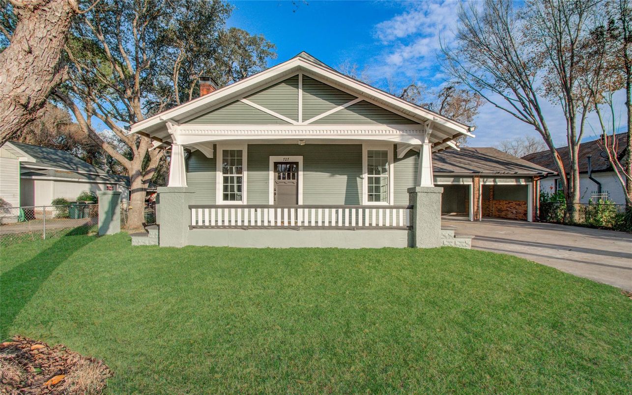 Exterior, Facade, American Craftsman