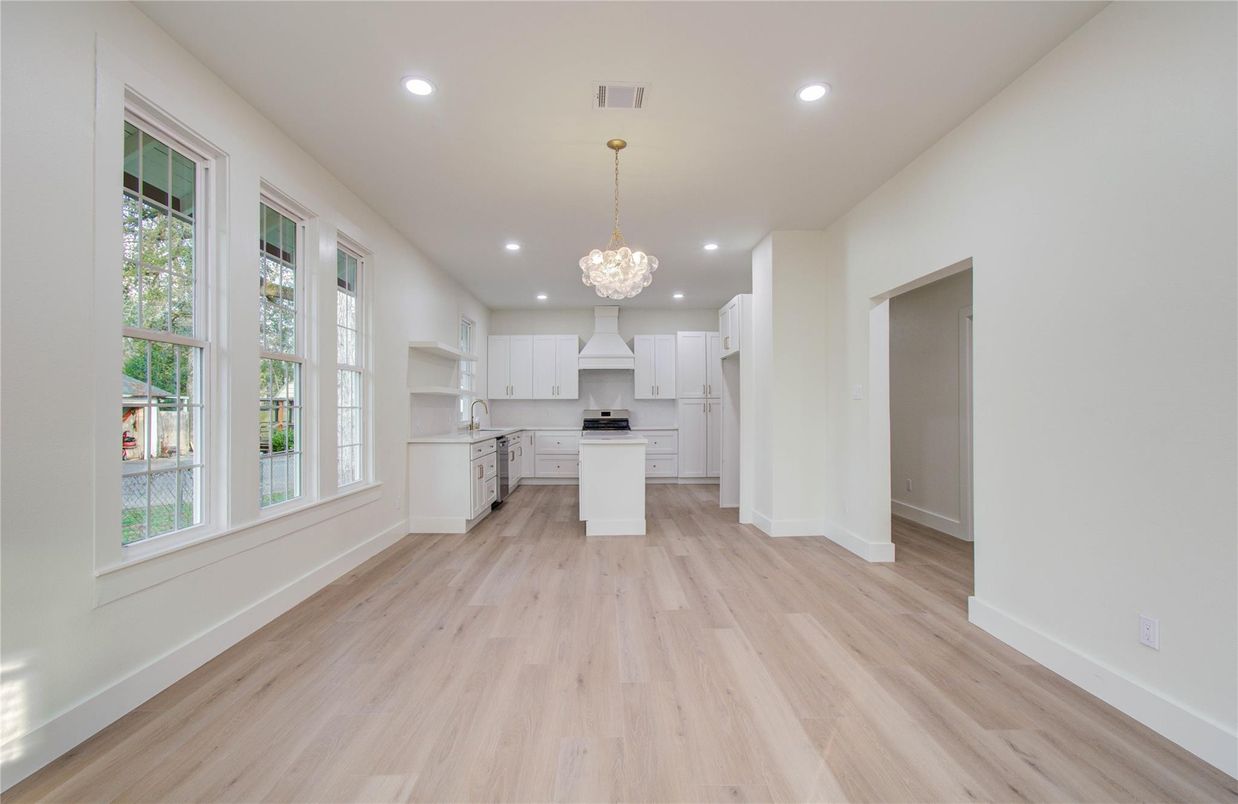 Chandelier, Interior, Kitchen, Recessed Lighting, Wood Texture Flooring