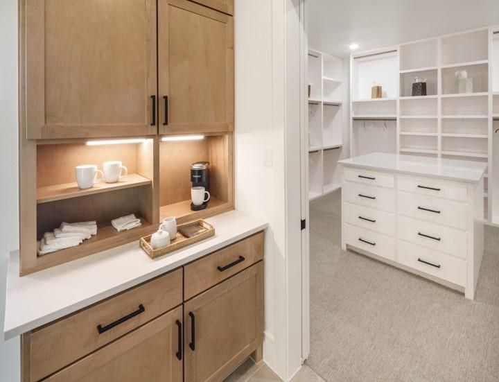 Interior, Recessed Lighting, Walk-in Closets