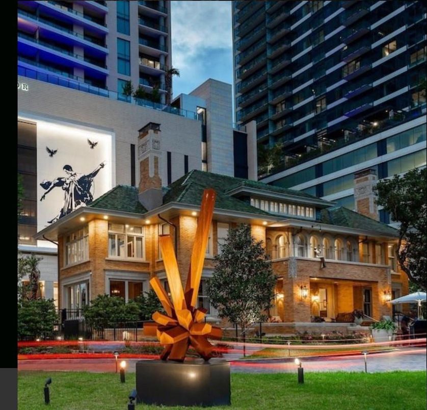 Exterior, Facade, Condo Building