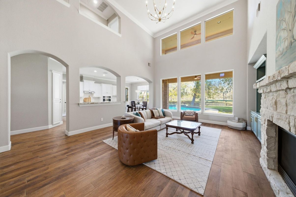 Fireplace, Interior, Living room, Pendant Lights, Recessed Lighting, Wood Texture Flooring