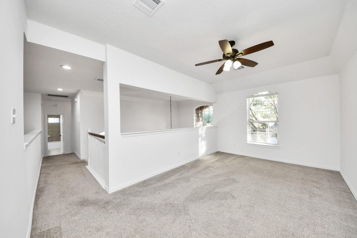 Empty room, Interior, Recessed Lighting