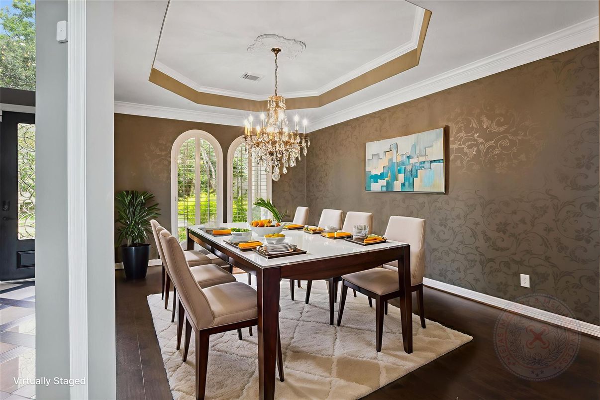 Chandelier, Dining room, Interior, Wood Texture Flooring