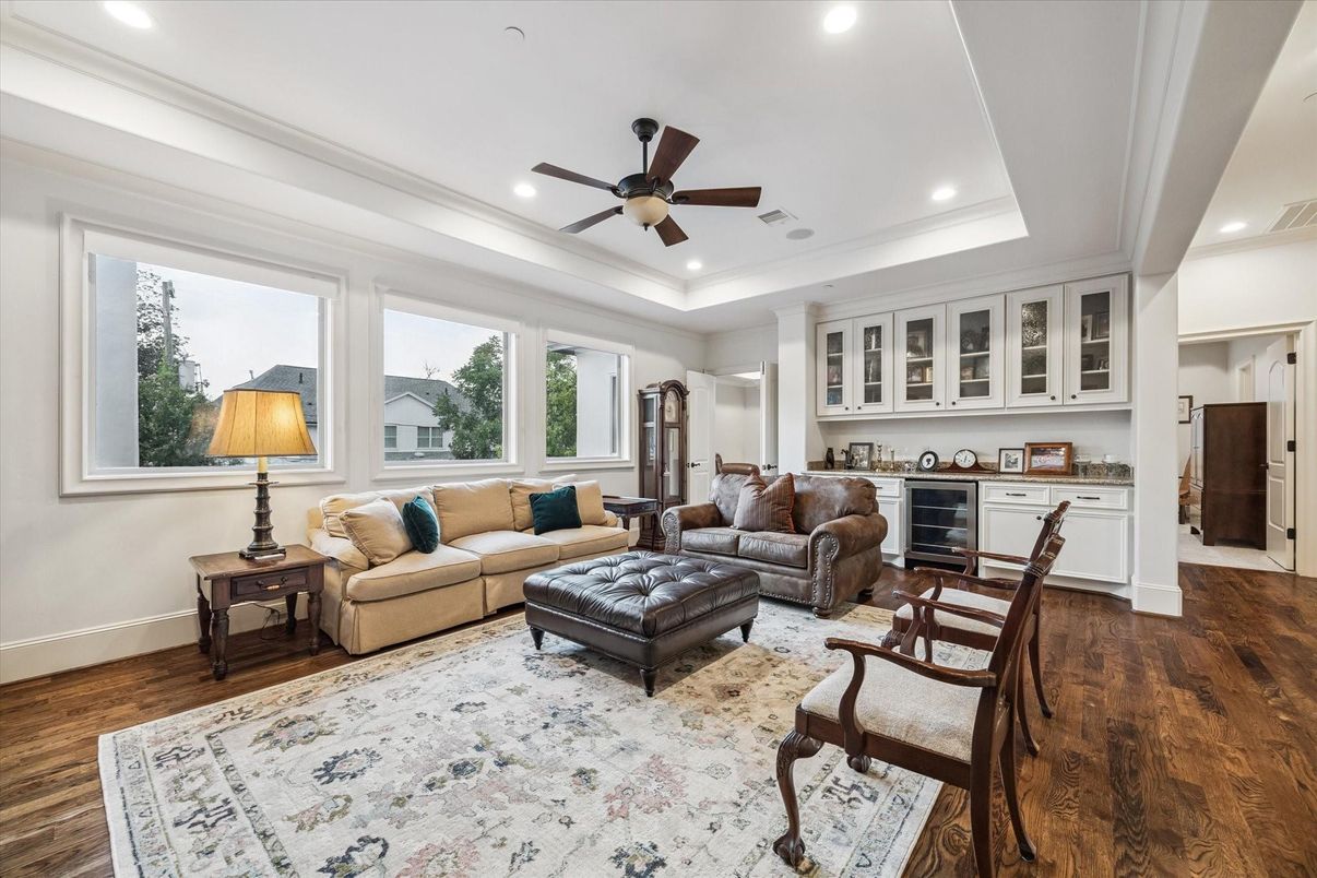 Interior, Living room, Recessed Lighting, Wood Texture Flooring