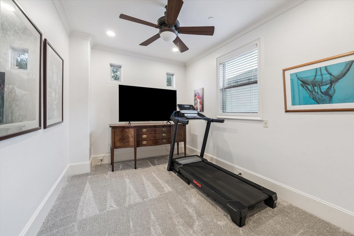 Fitness Equipment, Interior, Recessed Lighting