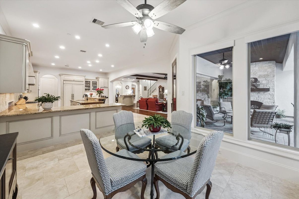 Dining room, Interior, Kitchen, Recessed Lighting