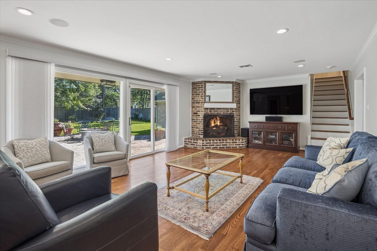 Fireplace, Interior, Living room, Recessed Lighting, Wood Texture Flooring