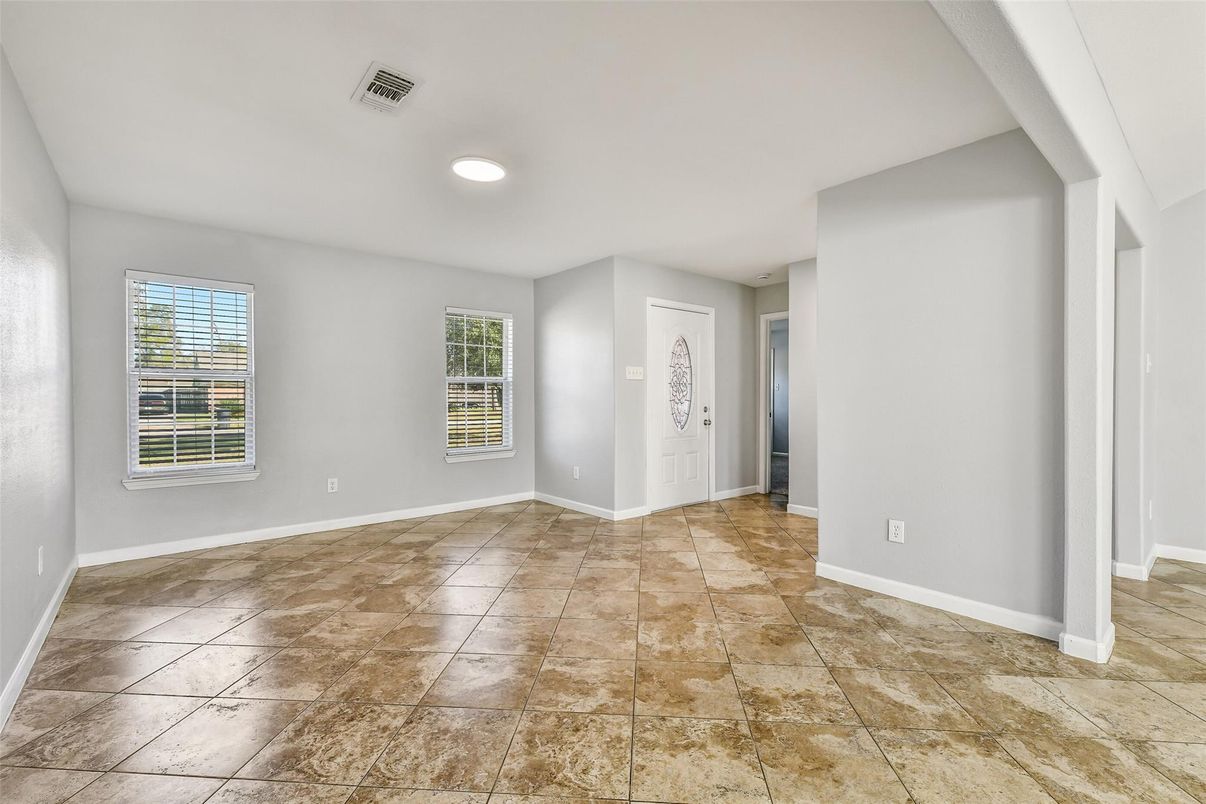 Empty room, Interior, Recessed Lighting