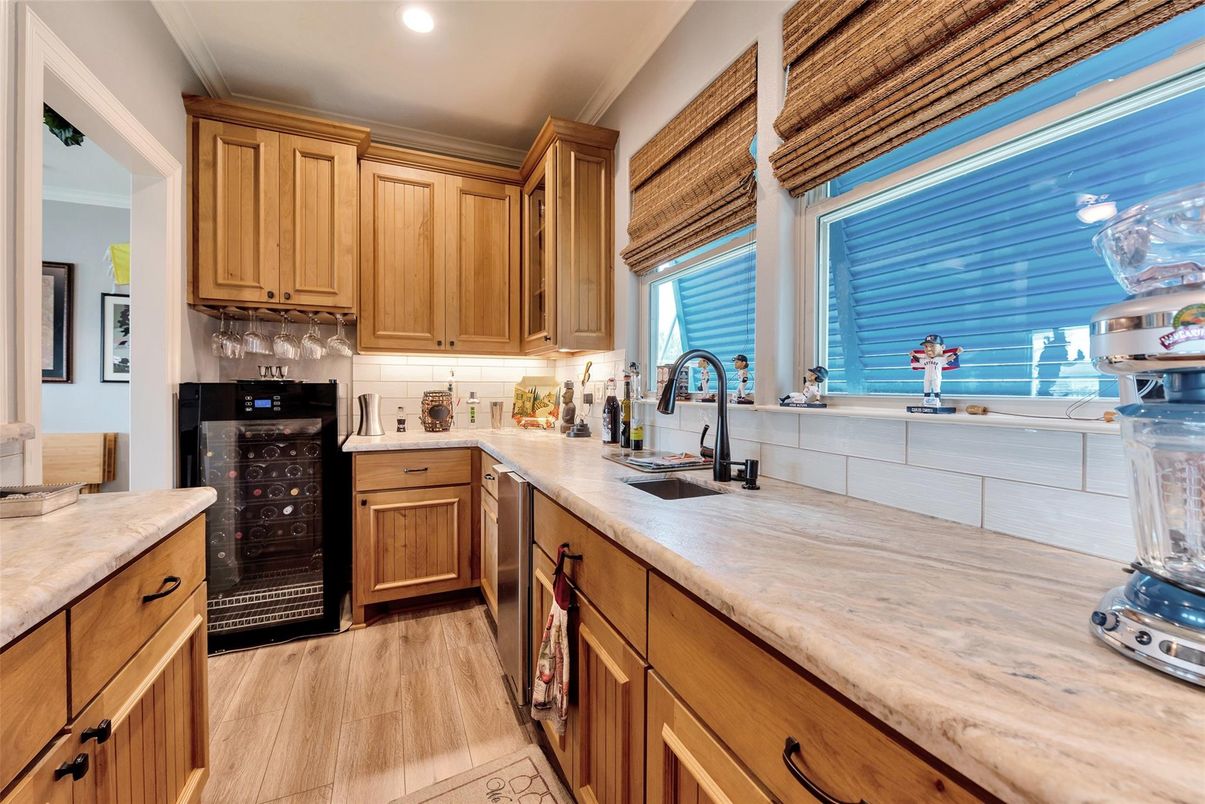 Interior, Kitchen, Recessed Lighting, Wood Texture Flooring