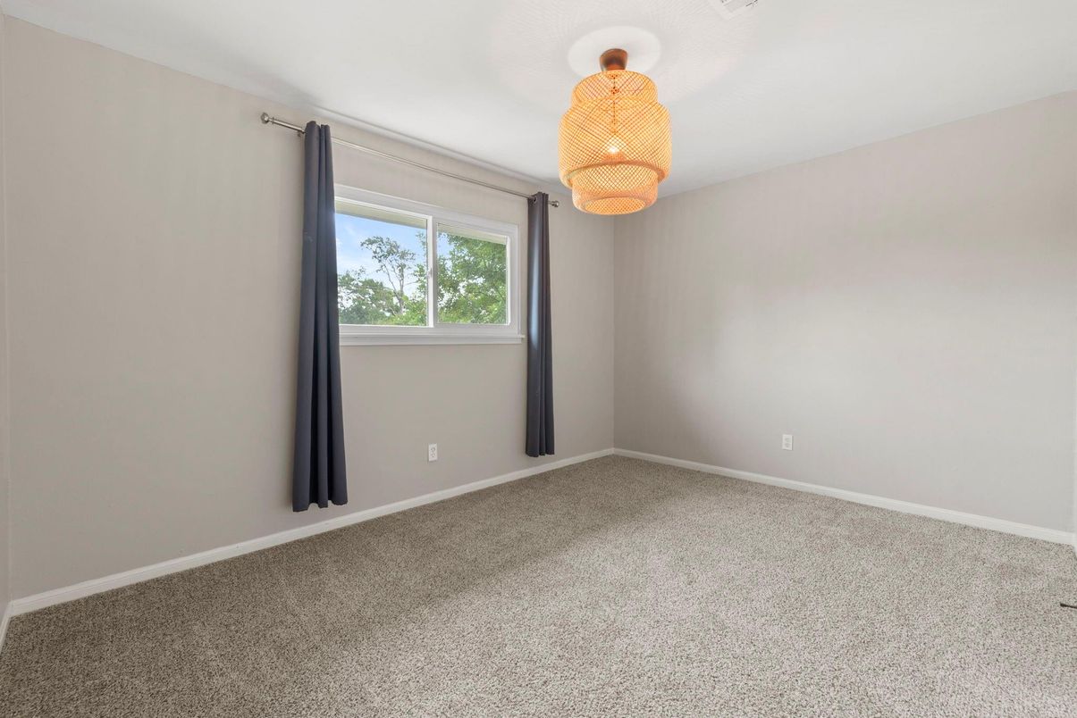 Chandelier, Empty room, Interior