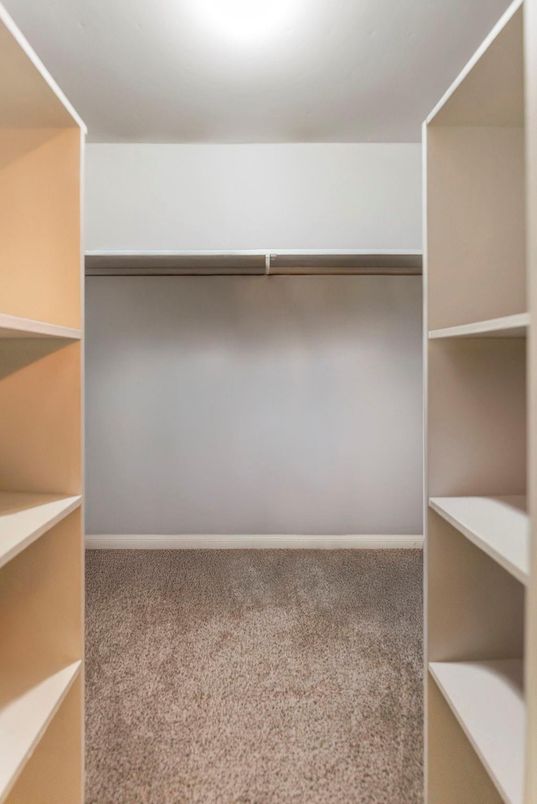 Interior, Walk-in Closets