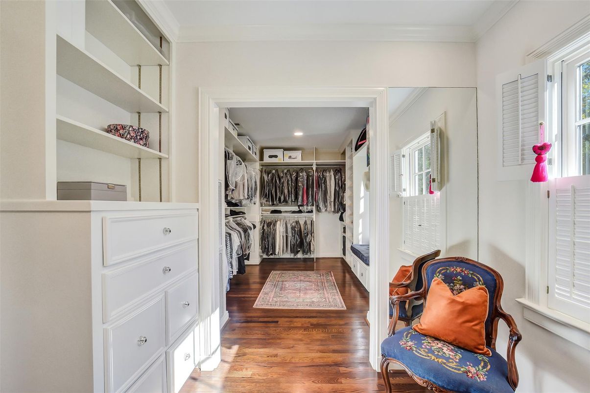 Interior, Recessed Lighting, Walk-in Closets, Wood Texture Flooring