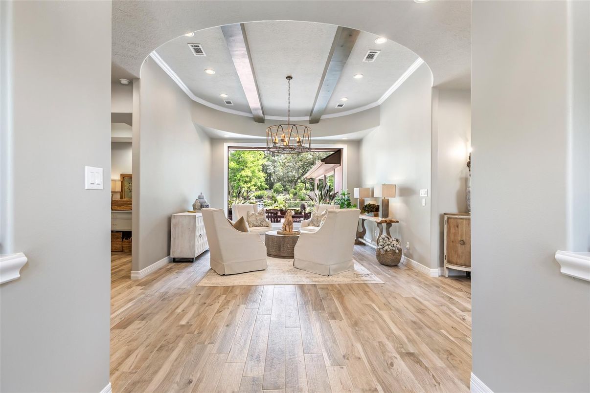 Dining room, Interior, Pendant Lights, Recessed Lighting, Wood Texture Flooring