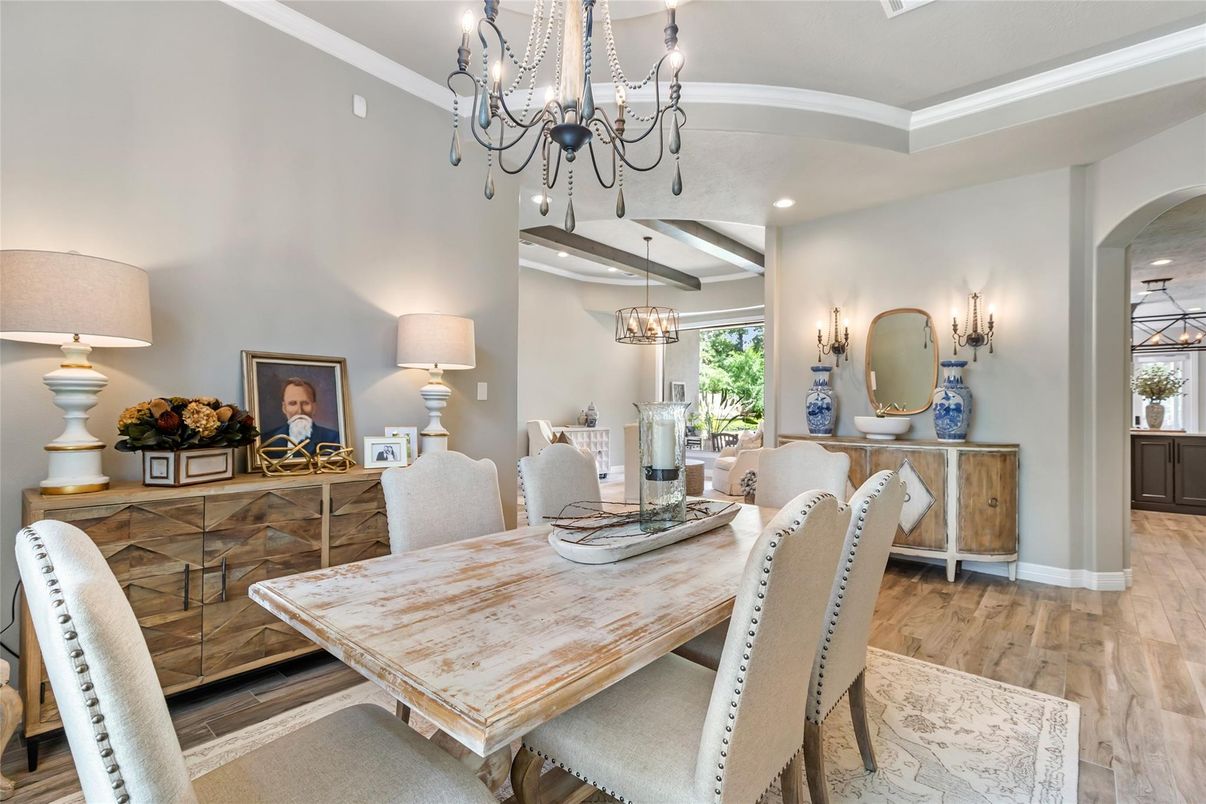 Chandelier, Dining room, Interior, Recessed Lighting, Wood Texture Flooring