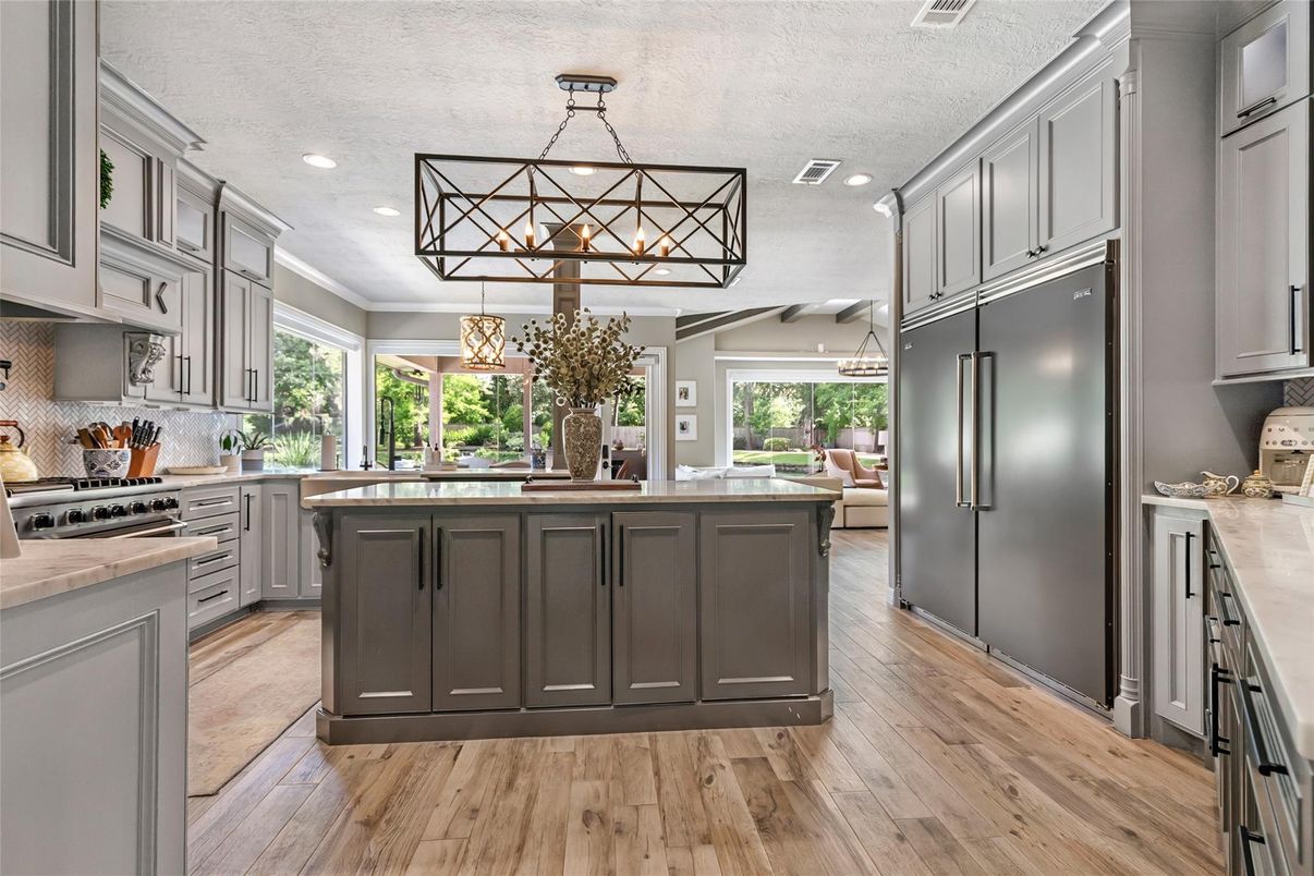 Interior, Kitchen, Pendant Lights, Recessed Lighting, Wood Texture Flooring