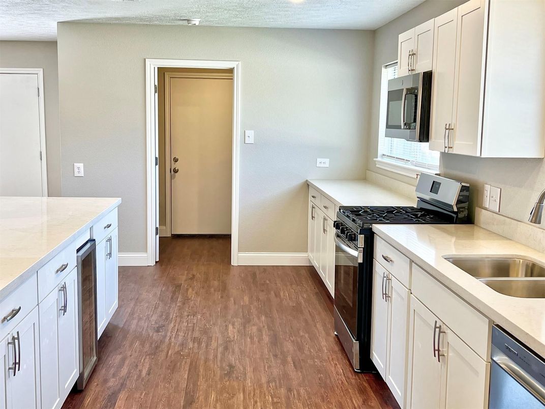 Interior, Kitchen, Recessed Lighting, Wood Texture Flooring