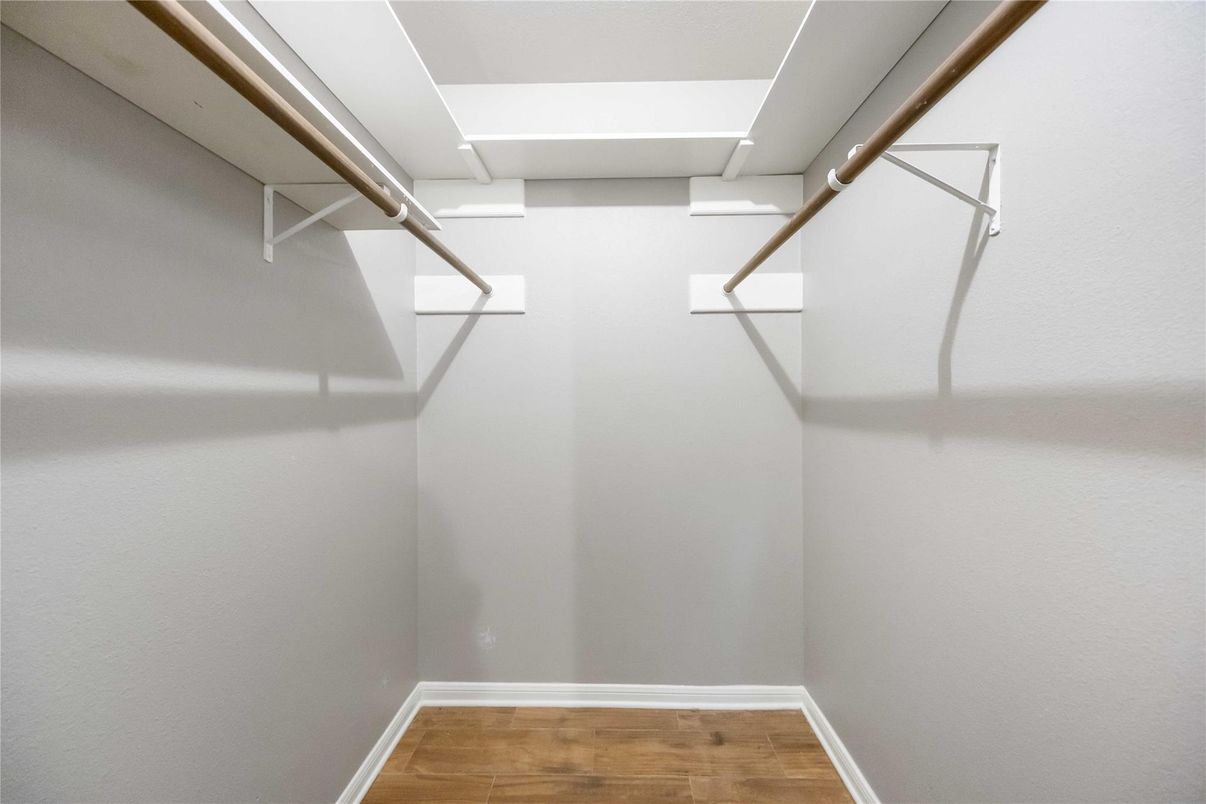 Interior, Walk-in Closets, Wood Texture Flooring