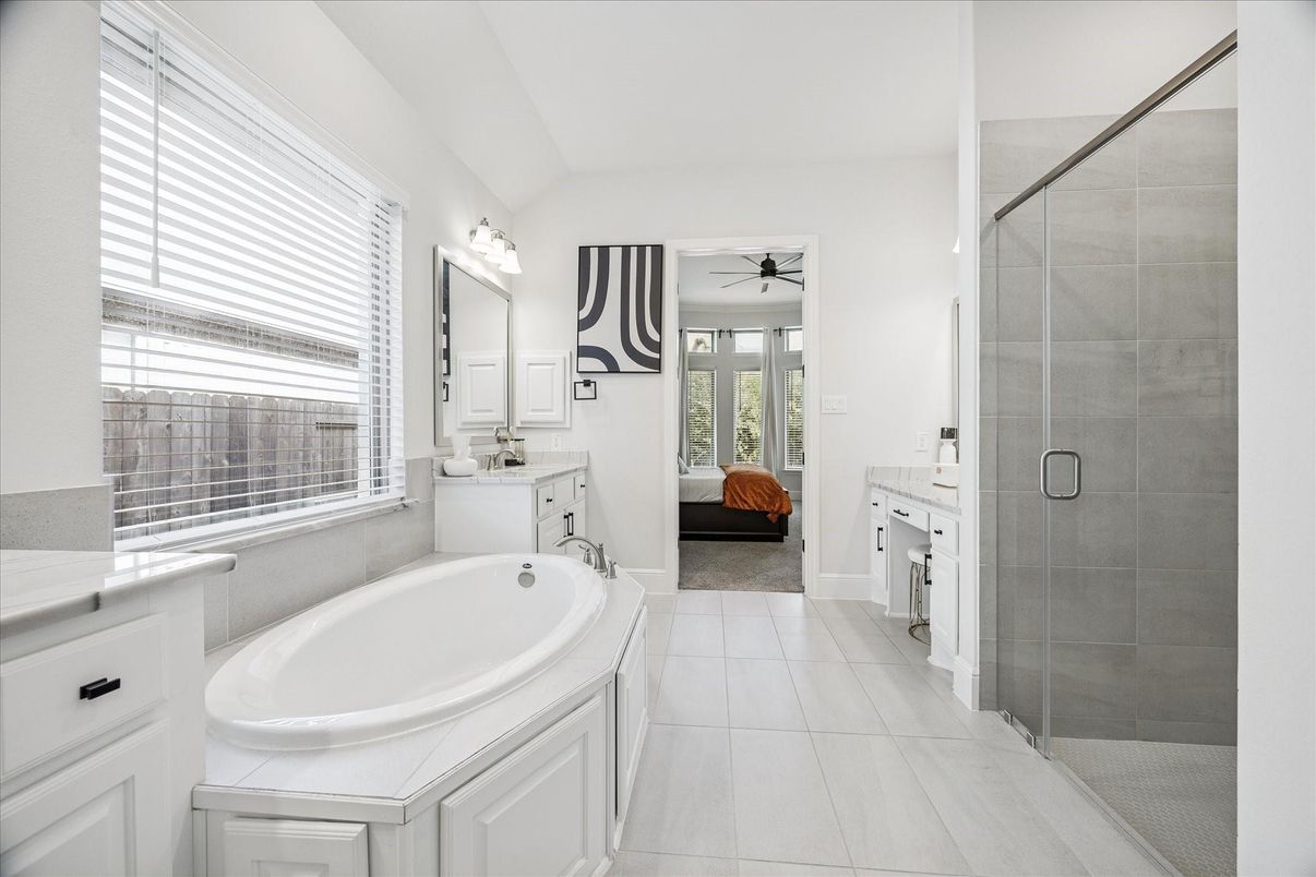 Bathroom, Bedroom, Dual Sink Vanities, Glass Shower, Interior