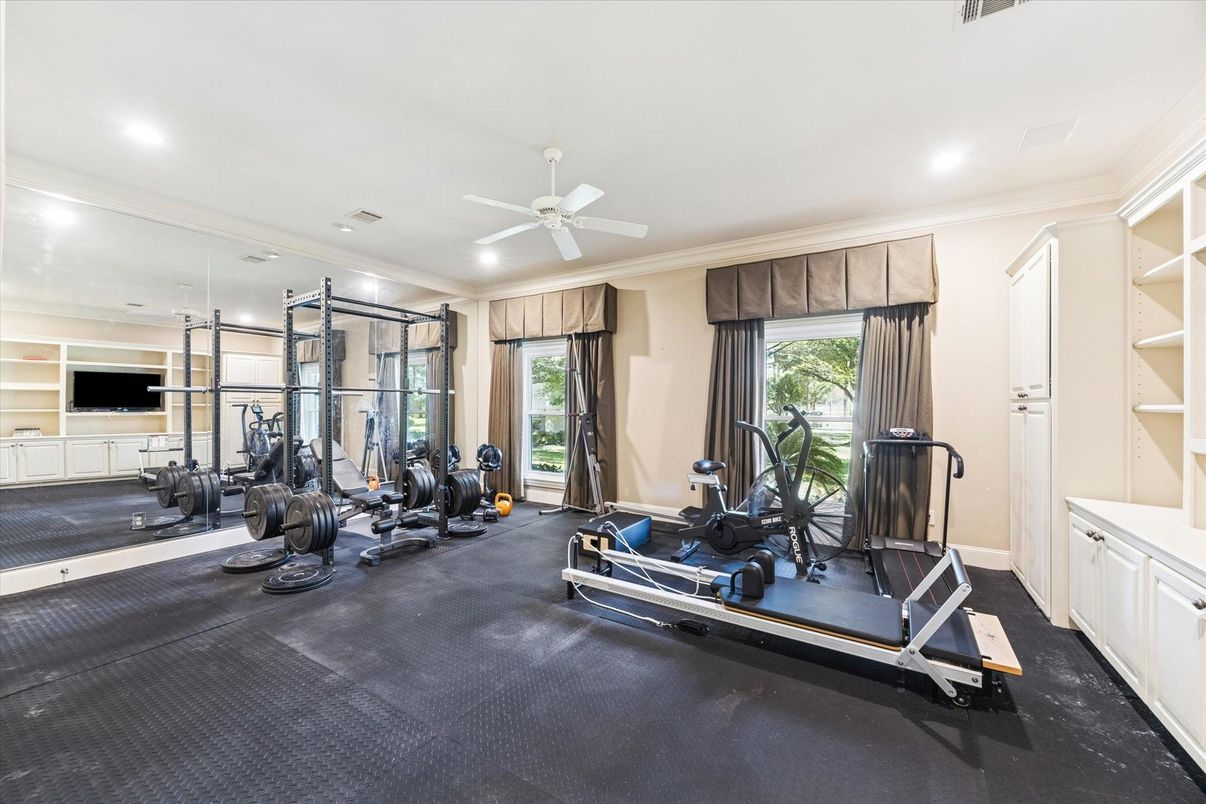 Fitness Equipment, Interior, Recessed Lighting