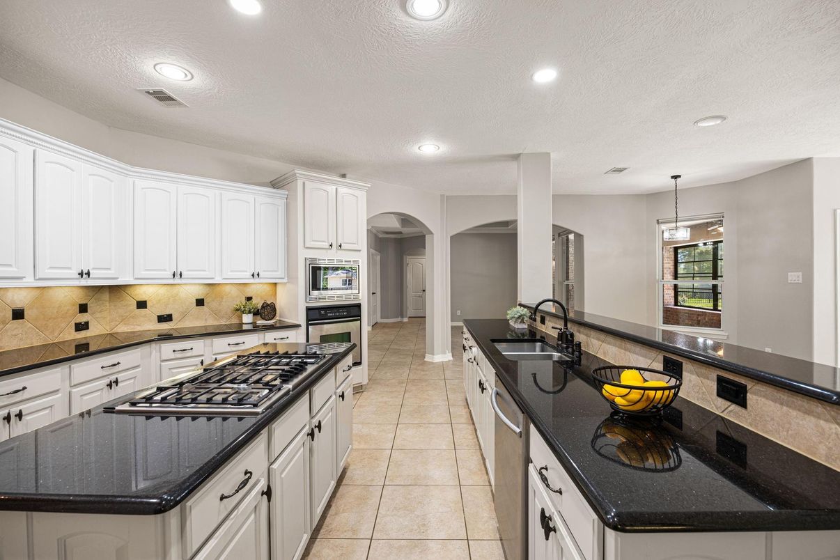 Interior, Kitchen, Pendant Lights, Recessed Lighting