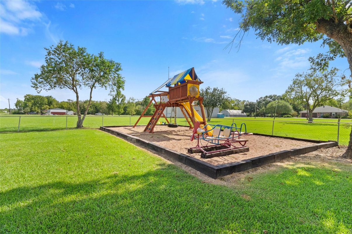Backyard, Exterior, Playground