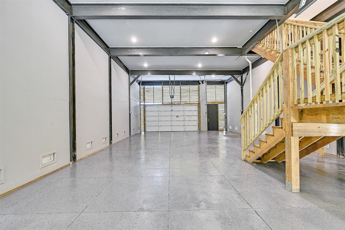 Garage, Interior, Recessed Lighting