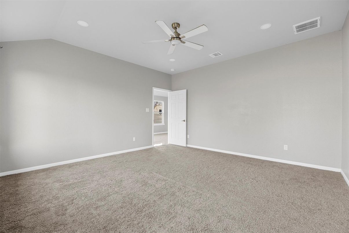 Empty room, Interior, Recessed Lighting