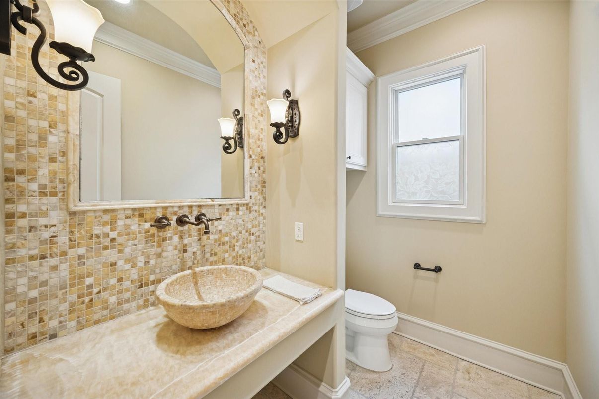 Bathroom, Interior, Recessed Lighting