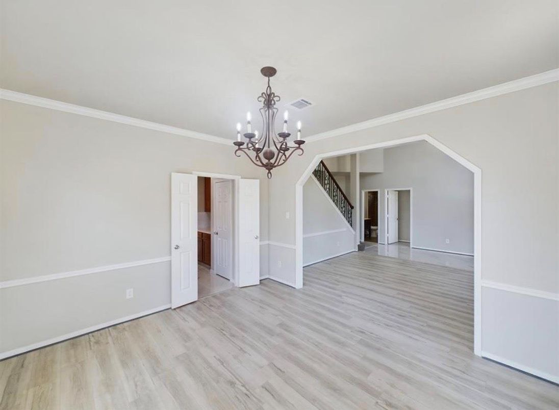 Chandelier, Empty room, Interior, Wood Texture Flooring