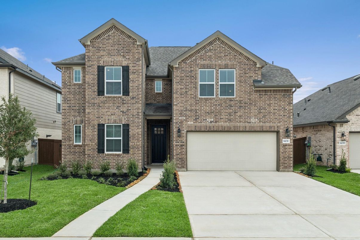 Attached, Exterior, Facade, Brick Facade, Brick Traditional