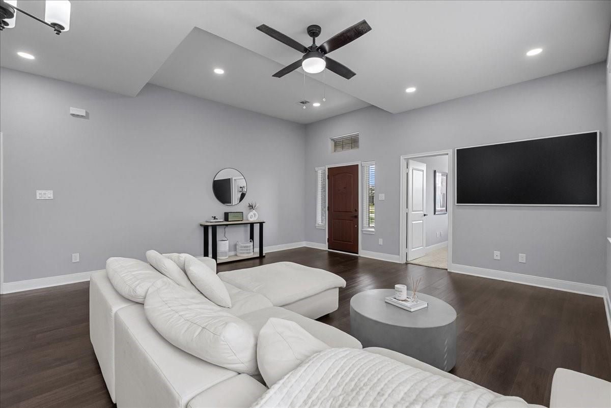 Interior, Living room, Recessed Lighting, Wood Texture Flooring