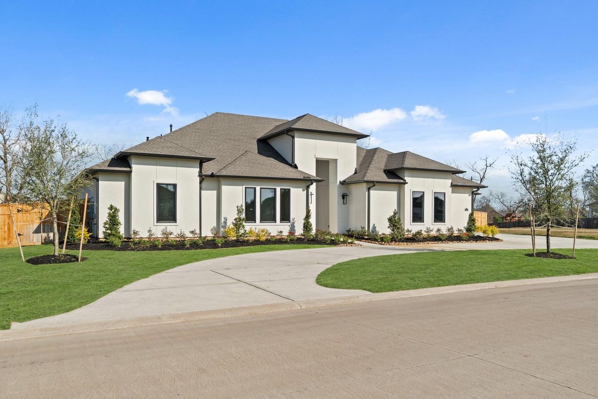 Backyard, Exterior, Facade, French Provincial