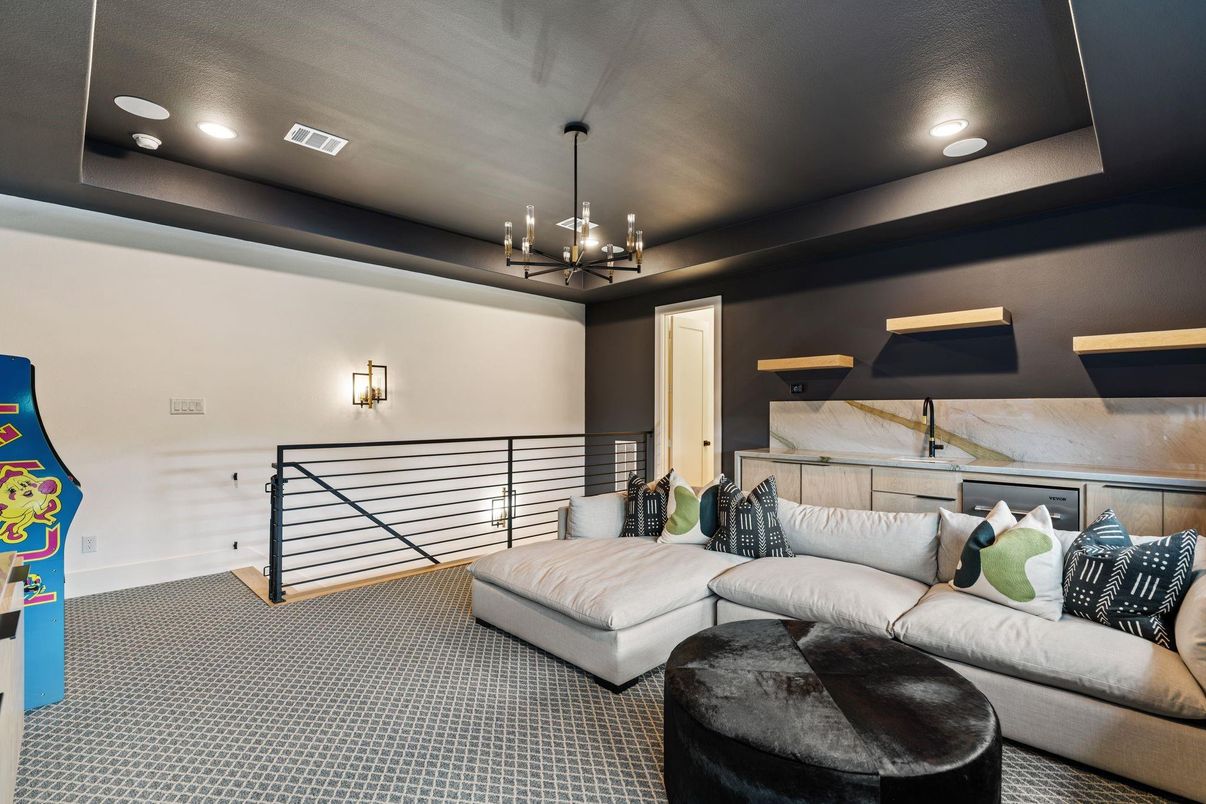 Interior, Living room, Pendant Lights, Recessed Lighting