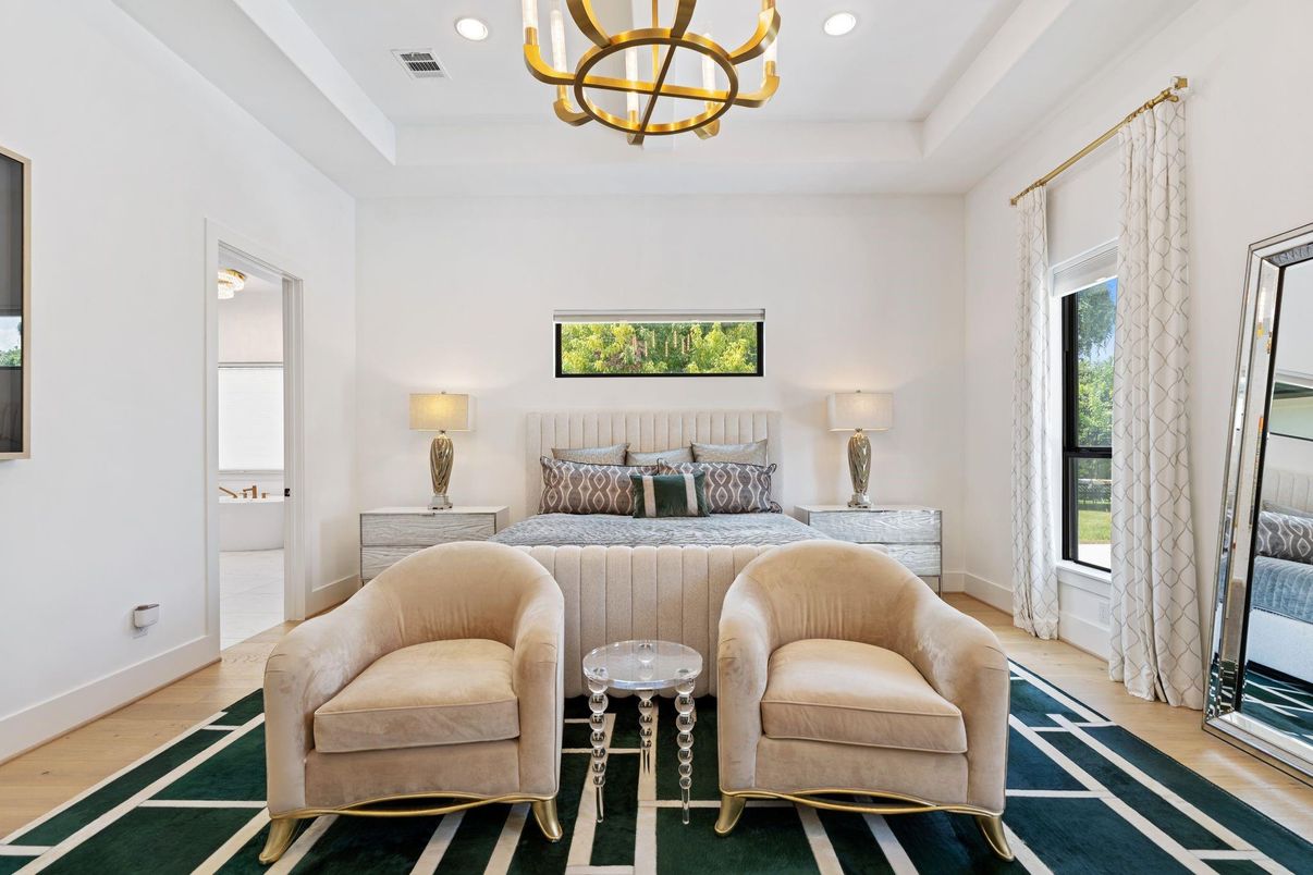 Bedroom, Chandelier, Interior, Pendant Lights, Recessed Lighting, Wood Texture Flooring
