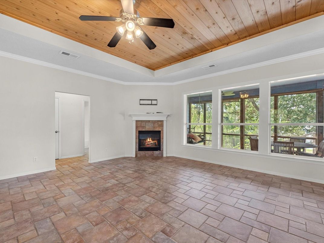 Empty room, Fireplace, Interior, Wooden Ceilings