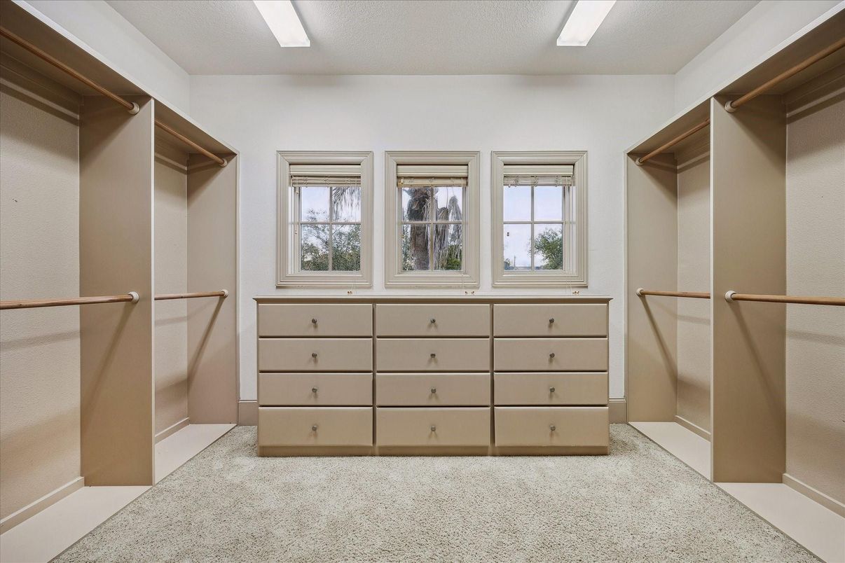 Interior, Recessed Lighting, Walk-in Closets
