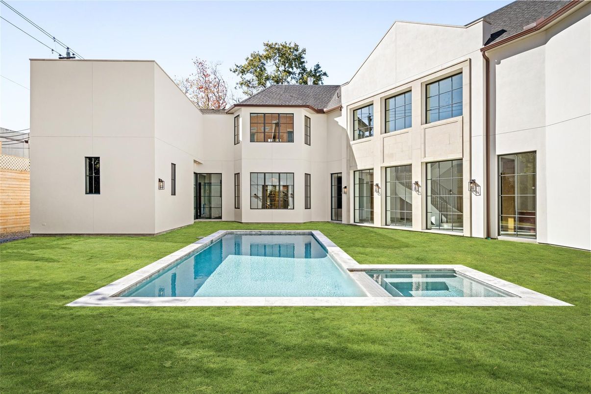 Backyard, Exterior, Pool