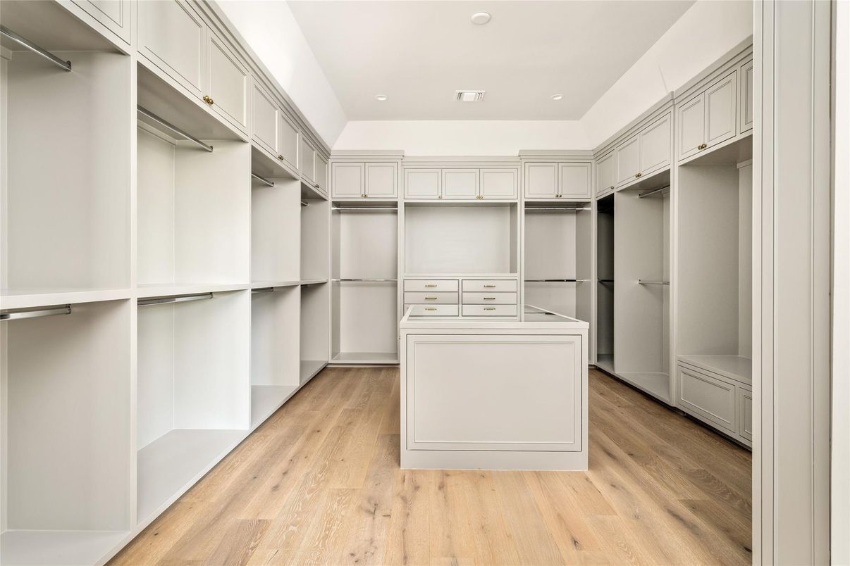Interior, Recessed Lighting, Walk-in Closets, Wood Texture Flooring
